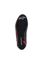 Alpinestars Faster-4 Schuhe, Motorradschuhe, Schwarz, Weiß und Dunkelrot, Unteransicht der texturierten Gummisohle mit weißem Stern-Logo und Alpinestars-Schriftzug, strapazierfähiges Profilmuster für Performance-Straßenfahrten