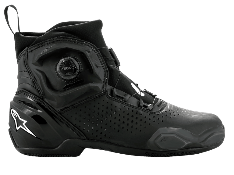 Alpinestars SP-2 Motorradschuhe, Sport-Motorradschuhe, Schwarz, mit BOA-Schnellverschlusssystem, perforierter Mikrofaser-Konstruktion, weißem Astar-Logo an der Ferse, schlankes Profil für das Fahren auf der Straße
