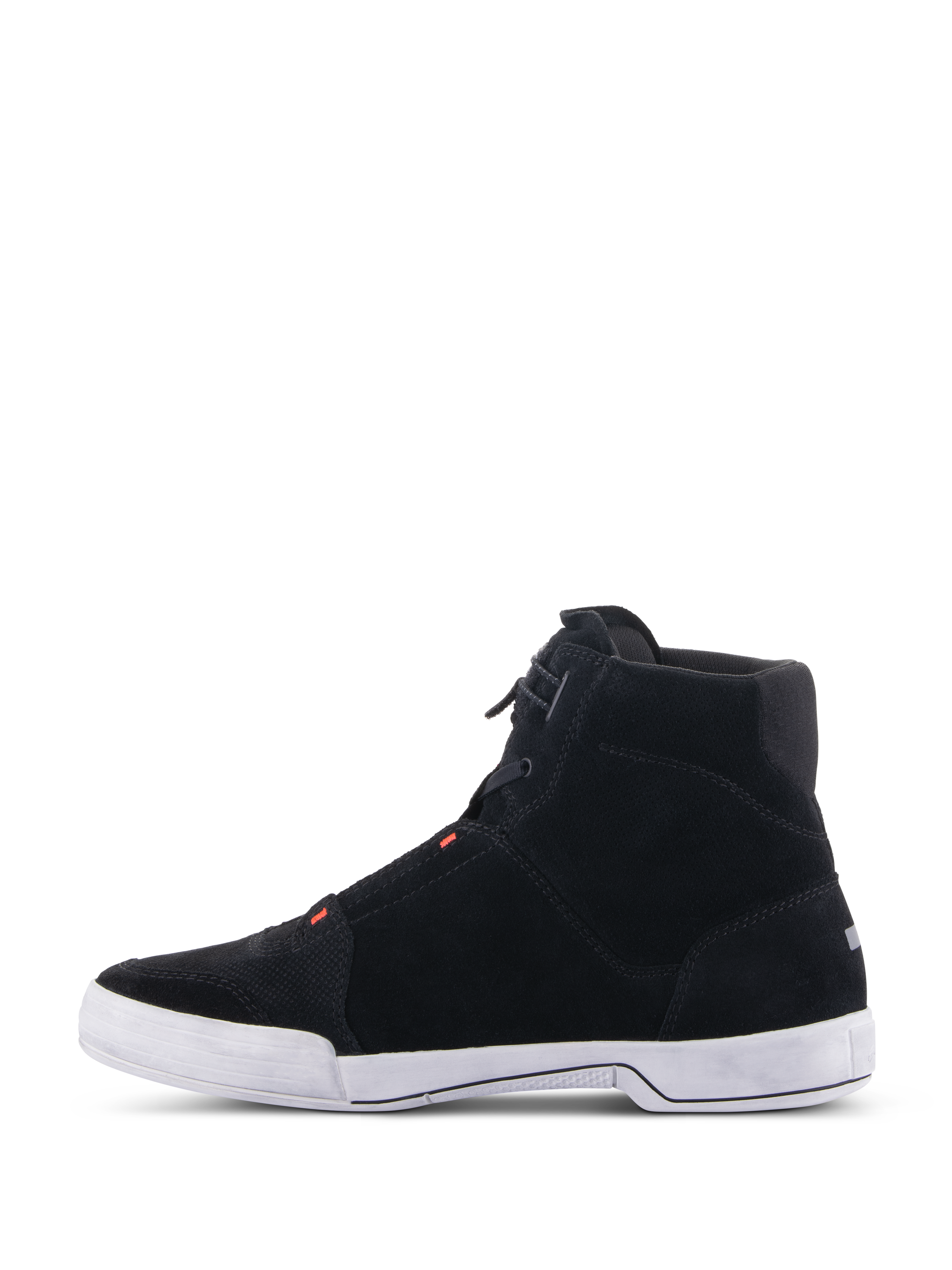Alpinestars Chrome Schuhe, Motorradschuhe, Schwarz und Cool Gray mit Red Fluo, Seitenprofil-Ansicht mit Spaltwildleder-Konstruktion und weißer Gummisohle, lässige Sneaker-Silhouette für urbanes Fahren