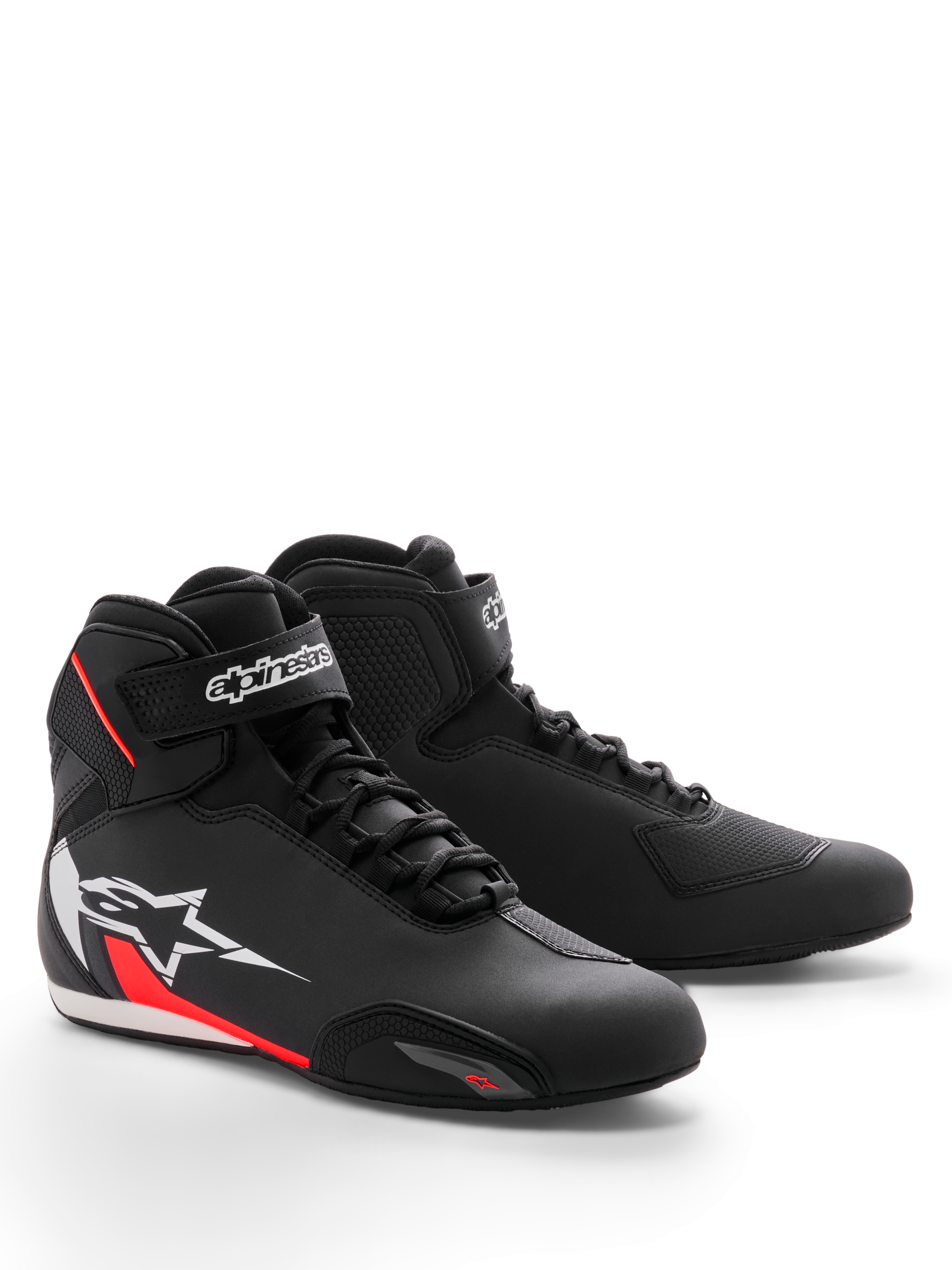 Alpinestars Sektor Schuh, Motorradschuhe, Schwarz, Weiß und Rot Fluo, mit elegantem Mikrofaser-Chassis, Schnellverschlusssystem mit Klettverschluss am Knöchel und großem weißen Stern-Logo mit roten Akzenten an der Seite