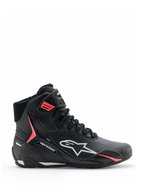 Alpinestars Stella Faster-4 Drystar® Schuhe, Motorradschuhe für Damen, Schwarz mit grauen und Coral Fluo Akzenten, High-Top-Design mit seitlichem Branding und Klettverschluss, wasserdichte Mikrofaser für sportliches Fahren