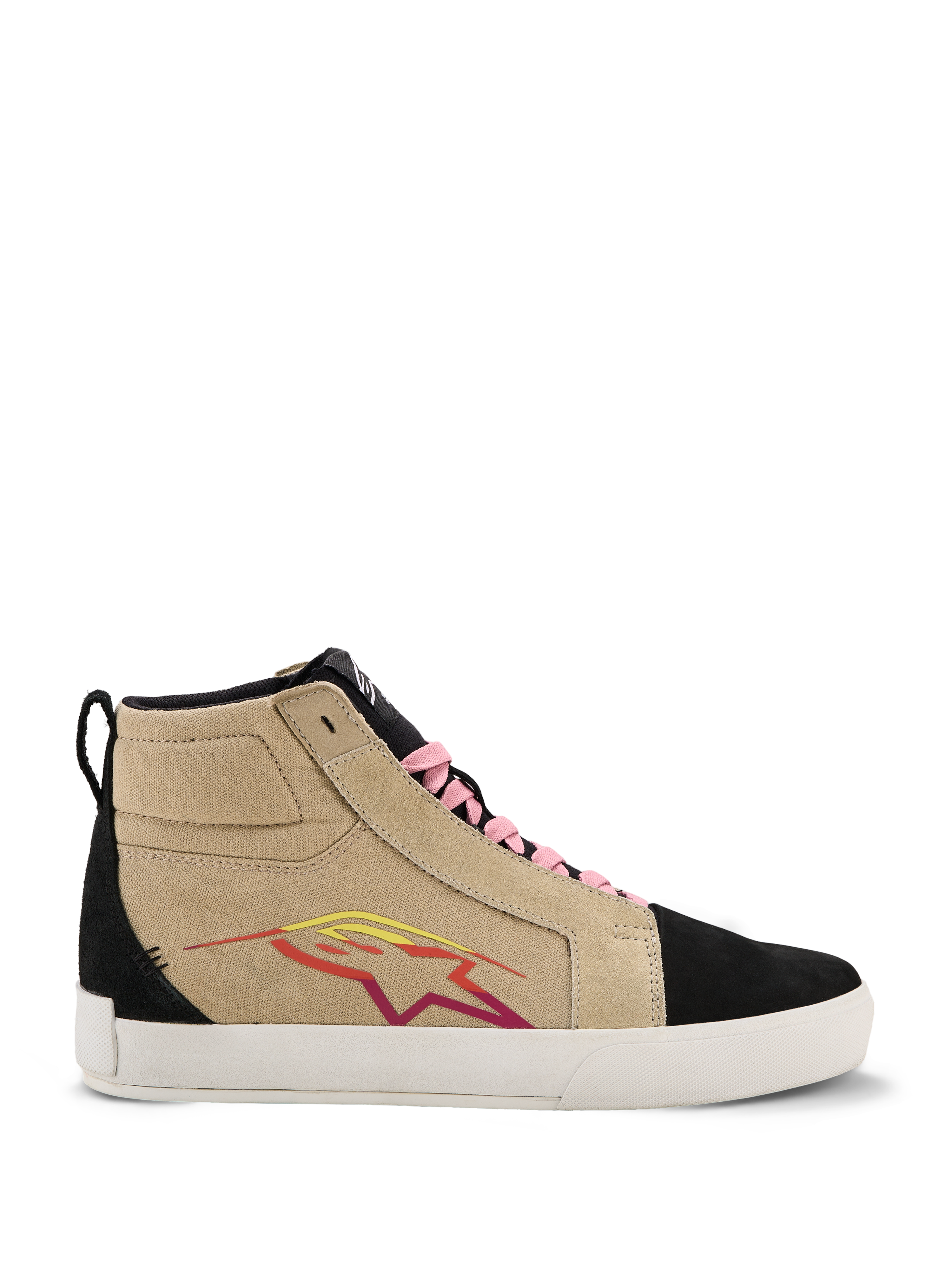 Alpinestars Ride-63 Canvas-Schuhe, High-Top Sneaker, Beige und Schwarz, rosa Schnürsenkel, weiße Sohle, mehrfarbiges Stern-Logo in Rot und Gelb, wildlederähnliche Textur, lässiges, vom Motorsport inspiriertes Schuhwerk