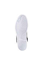 Alpinestars Chrome Drystar® Schuhe, Unteransicht der Sohle, Weiß, mit hexagonalem Profilmuster für Traktion, geprägtem Alpinestars-Logo und Branding, lässiger urbaner Motorradschuh