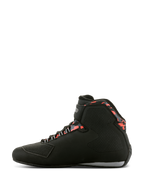 Alpinestars Sektor Wasserdichte Schuhe, Motorradschuhe, Schwarz, Dunkelgrau und Fluoreszierendes Rot, Seitenprofil-Ansicht mit High-Top-Design, Klettverschluss-Knöchelriemen, verstärkter Schaltverstärkung und gemusterten roten Akzenten am Kragen