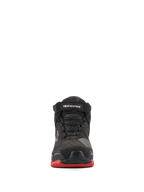 Alpinestars CR-X Drystar® Motorradschuhe, Motorradschuhe, Schwarz Camo Rot, Vorderansicht mit Camouflage-Muster, schwarzer Knöchelriemen mit weißem Branding, schwarze Schnürsenkel und rote Akzente an der Außensohle.