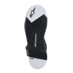 Alpinestars Speedflight Street Schuhe, Sohlenansicht, schwarz-weiße Dual-Density-Gummiaußensohle mit abgestuftem Profilmuster, mit Alpinestars-Logo und TPF-Branding, urbane Motorradschuhe