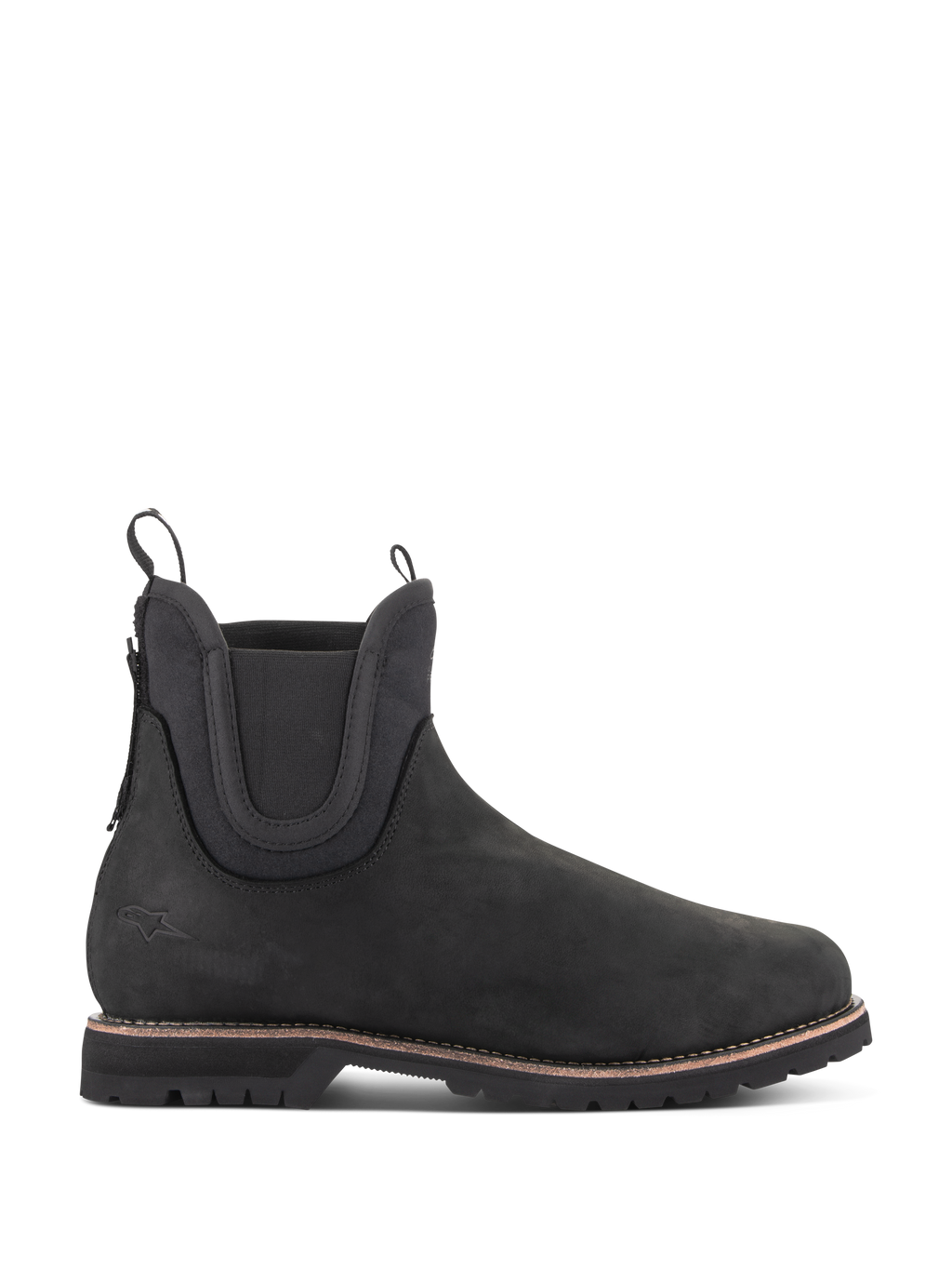 Alpinestars Turnstone Schuhe in Schwarz, Motorrad-Stiefeletten im Chelsea-Stil, mattes Rindsleder mit elastischen Seitenpaneelen, dicke Profilsohle mit braunem Rahmen-Detail, zwei Zuglaschen, schützendes Schuhwerk für urbane Fahrten