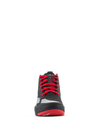 Alpinestars Speedflight Schuhe, Performance-Motorradschuhe, Schwarz, Leuchtend Rot und Weiß, Vorderansicht mit leuchtend roten Schnürsenkeln, Schnürsenkel-Halteriemen an der Zunge und nahtlosen Verstärkungseinsätzen für urbanes Motorradfahren.