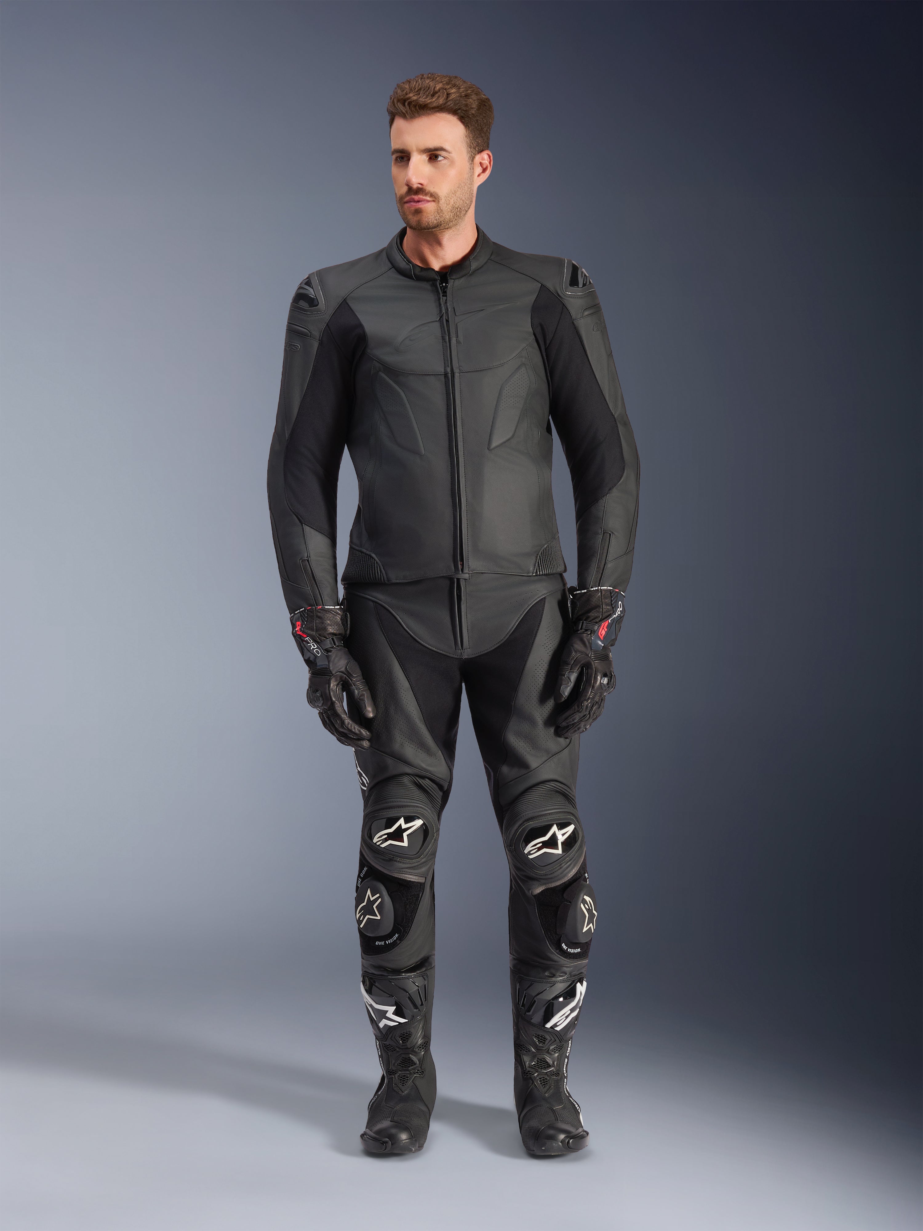 alpine starsレザージャケット Caliber - Black Motorcycle Jacket | Alpinestars®
