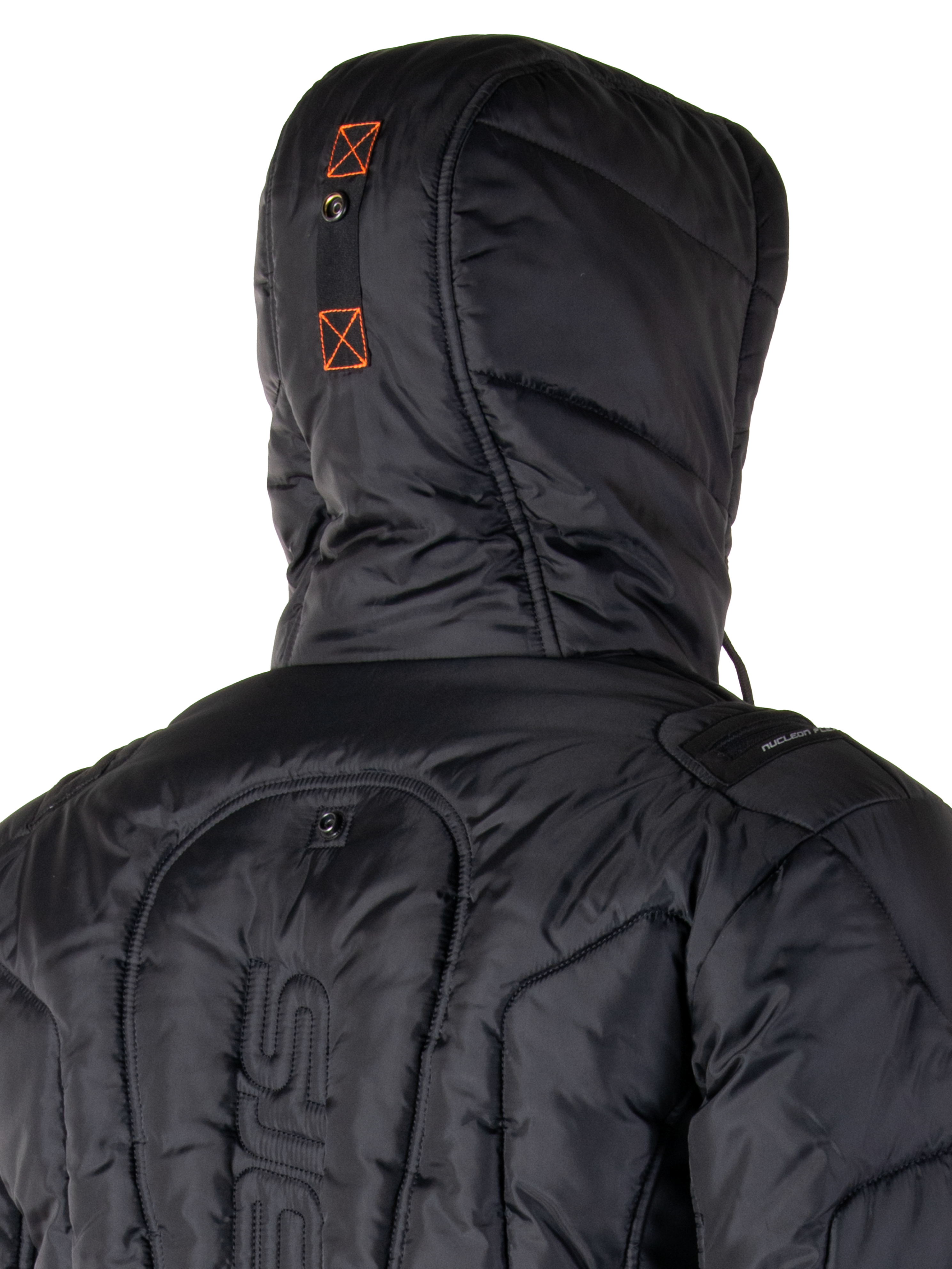 Alpinestars Mohobbs Wasserdichte Jacke, Gesteppte Motorrad-Bomberjacke, Schwarz und Orange Fluo, gesteppte Textur mit isolierter Wattierung, verfügt über eine Kapuze und einen Frontreißverschluss, moderne urbane Streetwear für das Motorradfahren