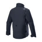 Alpinestars MO.ST.EQ Field wasserfeste Primaloft-Jacke, Schwarz, Rückansicht, moderne, von Streetwear inspirierte Motorradjacke mit Ripstop-Textilkonstruktion, hohem Kragen und dezentem grauen Branding auf der Schulter.