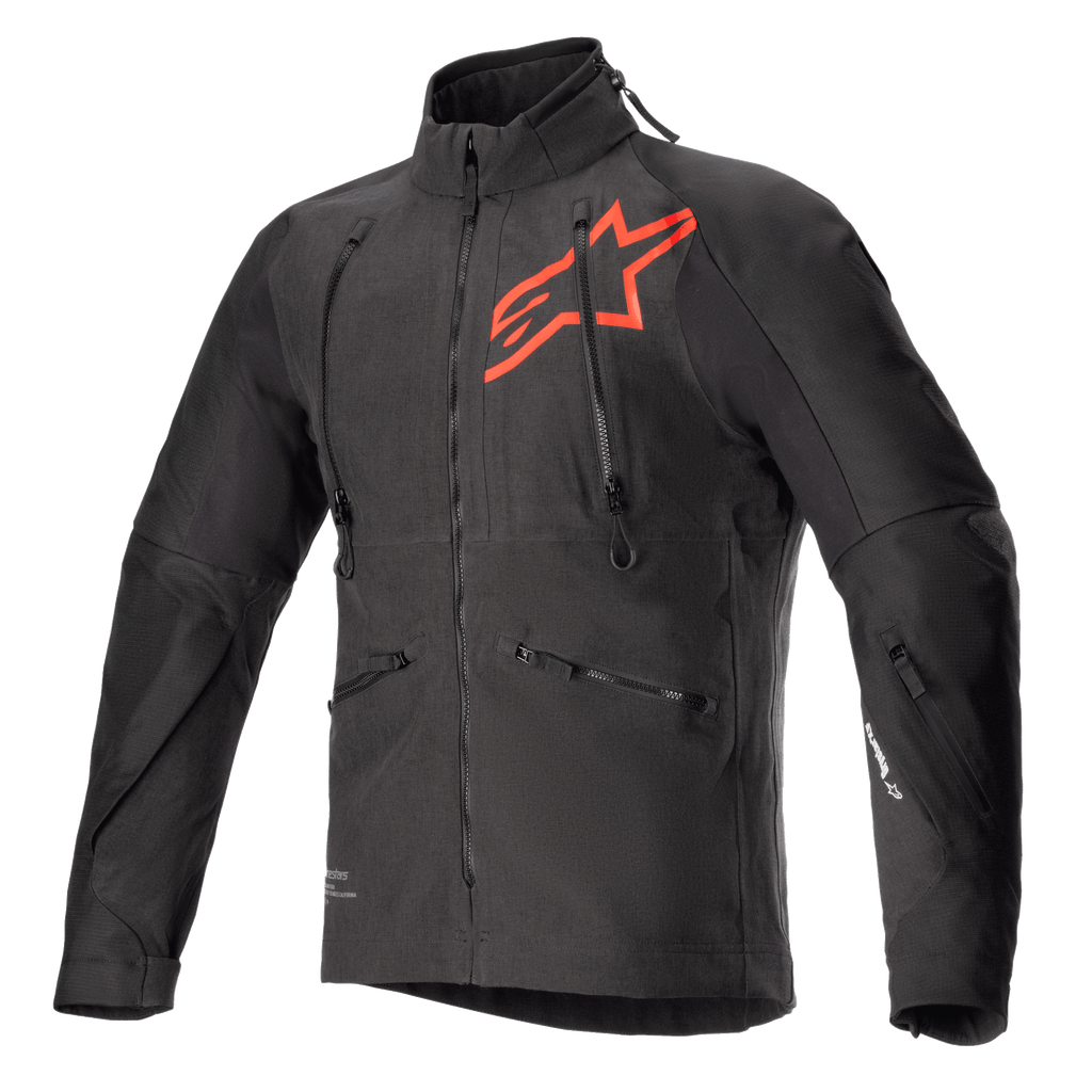 Alpinestars Hyde XT Drystar XF Jacke, technische Motorradjacke in Schwarz und leuchtendem Rot, großes rotes Stern-Logo auf der Brust, vertikale Belüftungsreißverschlüsse an der Brust, hoher Kragen, texturiertes Vier-Wege-Stretchgewebe, entwickelt für Adventure- und Offroad-Fahrten