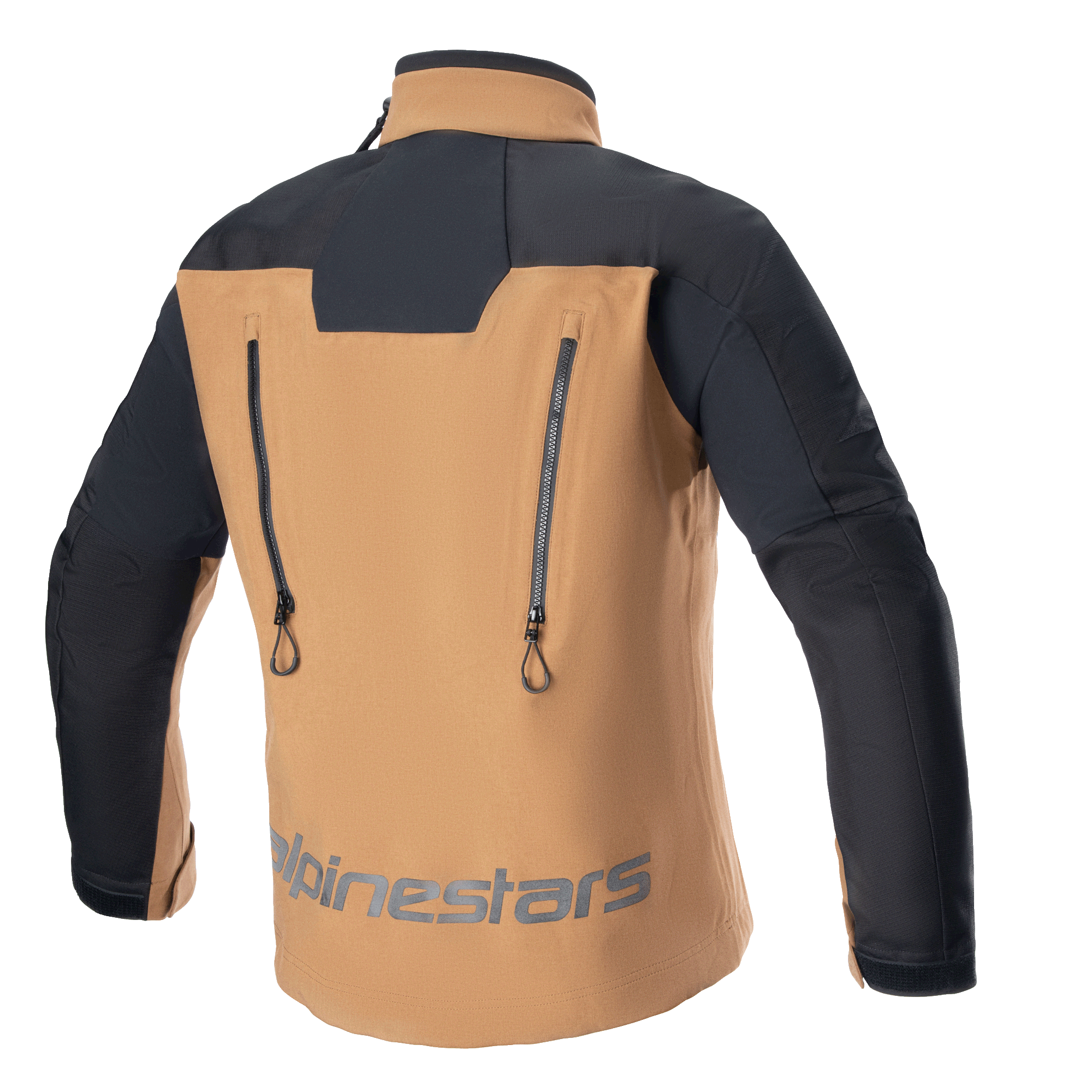 Alpinestars Hyde XT Drystar® XF Jacke, Adventure-Motorradjacke, Sand und Schwarz, Rückansicht mit zwei vertikalen Belüftungsreißverschlüssen, schwarz verstärkte Schultern und Ärmel, Alpinestars-Branding auf dem unteren Rücken, technische wasserdichte Tourenbekleidung