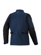 Alpinestars Dice Jacke, urbane Motorradjacke, Dunkelblau und Schwarz, Rückansicht im Field-Jacket-Stil, verstellbare Taillenriemen, schwarze Verstärkungseinsätze an Schultern und Ellbogen, kleines weißes Logo am Kragen