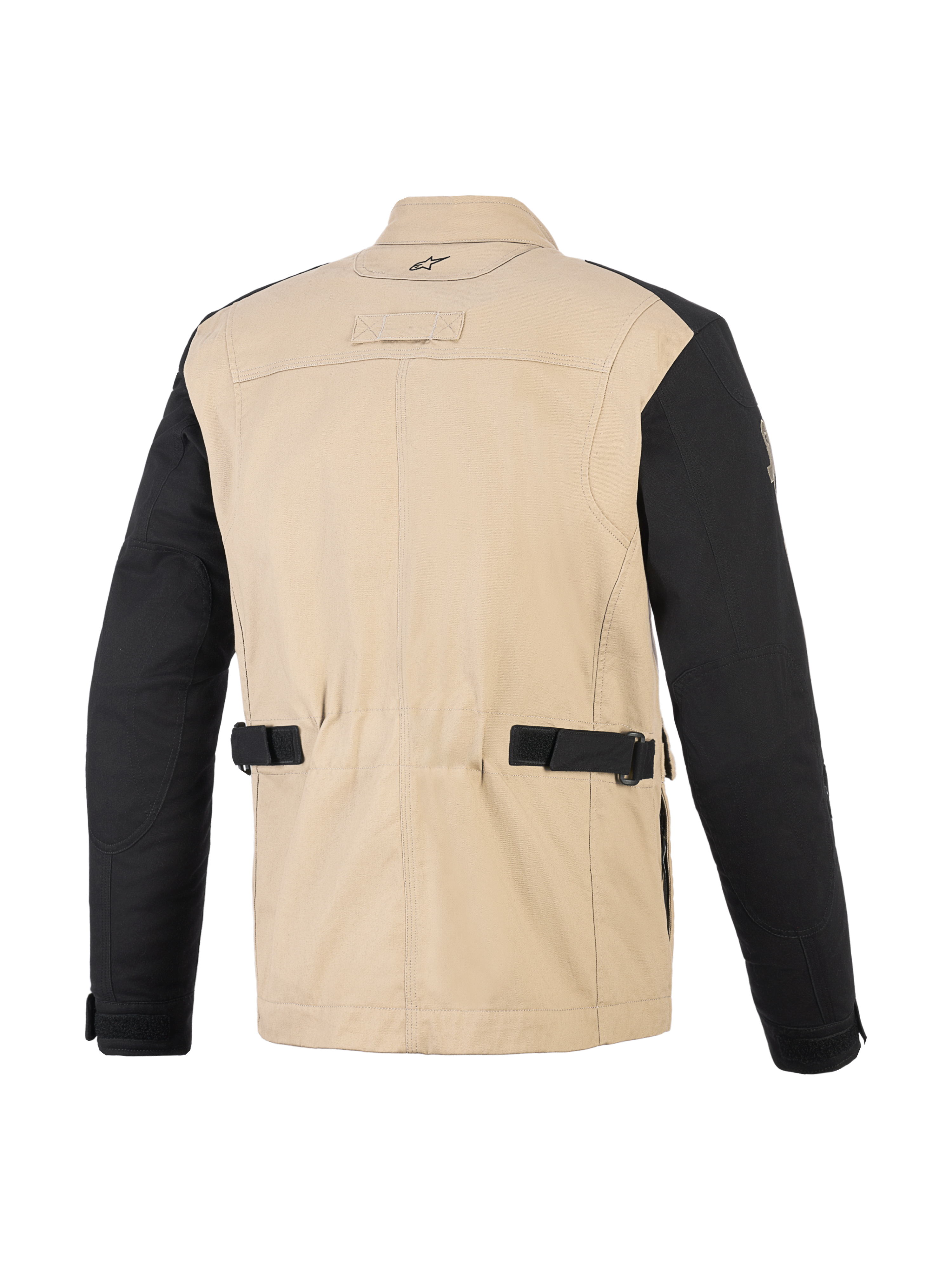 Alpinestars Dice Jacke, urbane Motorradjacke, Aluminum Black, Rückansicht mit sandfarbenem Polycotton-Hauptteil und schwarzen Ärmeln, verstellbaren Taillenriemen, plissierten Schultereinsätzen und Workwear-inspiriertem Design