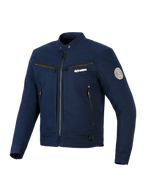Alpinestars Bruiser Jacke, urbane Textil-Motorradjacke, Dunkelblau, Workwear-inspiriertes Design mit Reißverschluss vorne und Brusttaschen, Druckknopfkragen und Oscar-Spiral-Patch am Ärmel, moderne Streetwear-Ästhetik