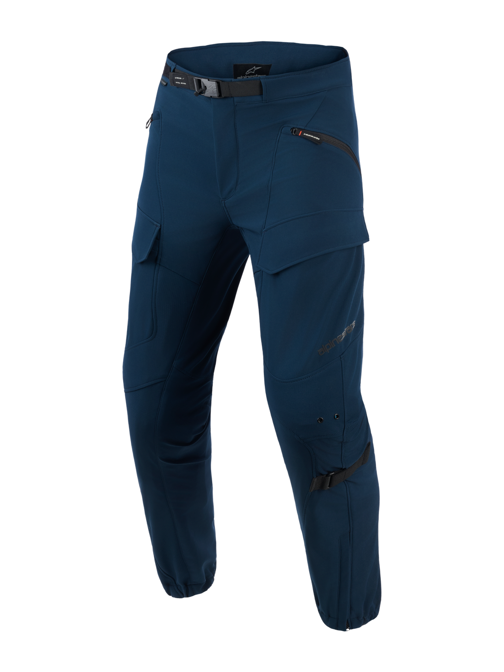 Alpinestars Juggernaut V2 Riding Pants, Urbane Motorradhose, Night Navy, dunkelblaue technische Motorradhose mit mehreren Reißverschlusstaschen, verstellbarer schwarzer Taillengürtel, verstärkte Kniebereiche mit Verstellriemen, Slim-Fit-Design mit Reißverschlüssen an den Beinabschlüssen, Softshell-Ripstop-Gewebe für urbanes Pendeln
