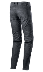Alpinestars Sektor Regular Fit Denim-Hose, Motorradjeans, Black Washed, Rückansicht mit Five-Pocket-Design, gesticktes Logo auf der Gesäßtasche, schwarzer Lederaufnäher am Bund, konisch zulaufendes Bein, urbane technische Motorradausrüstung