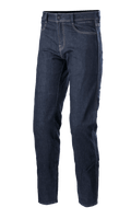 Alpinestars Sektor Regular Fit Denim Pants, Motorradjeans in Mittelblau, technische Fahrhose mit weißen Kontrastnähten, Five-Pocket-Design, Gürtelschlaufen und konisch zulaufendem Bein aus Stretch-Denim