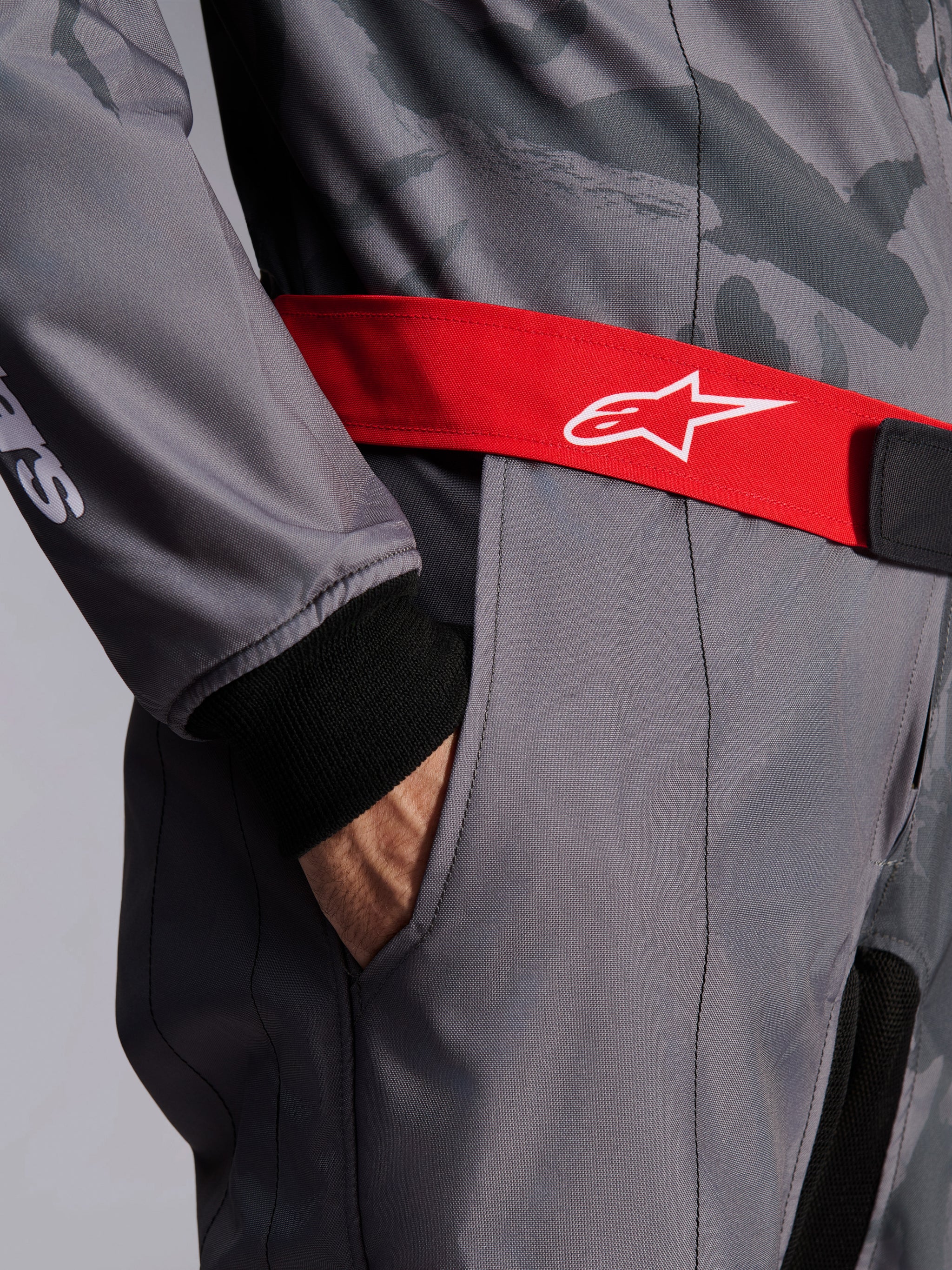 KMX-9 V3 Grafik 5 Anzug