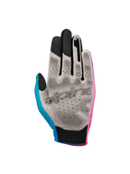 Alpinestars Sim Handschuhe Graphic 2, SIM-Rennhandschuhe, Pink, Cyan und Schwarz, Handflächenansicht mit grauem Nanofront-Gewebe und schwarzem 3D-Grip-Muster, Touchscreen-kompatible Fingerspitzen, spezialisiert auf Performance im virtuellen Rennsport.