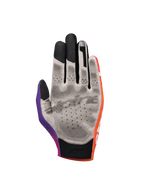 Alpinestars Sim Gloves Graphic 2, Sim-Racing-Handschuhe, Orange, Neon-Lila und Weiß, Handflächenansicht mit grauem Stoff und schwarzen 3D-gedruckten Grip-Noppen, Touchscreen-kompatible Fingerspitzen und kurze Manschette für Präzision beim virtuellen Rennsport