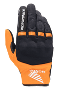 Alpinestars Honda Copper Handschuh, leichter Urban-Motorradhandschuh, Schwarz und Orange, mit Honda-Flügel-Logo am Handgelenk, Alpinestars-Schriftzug auf dem Zeigefinger, Mesh-Konstruktion und orangefarbenen Akkordeon-Einsätzen an den Knöcheln