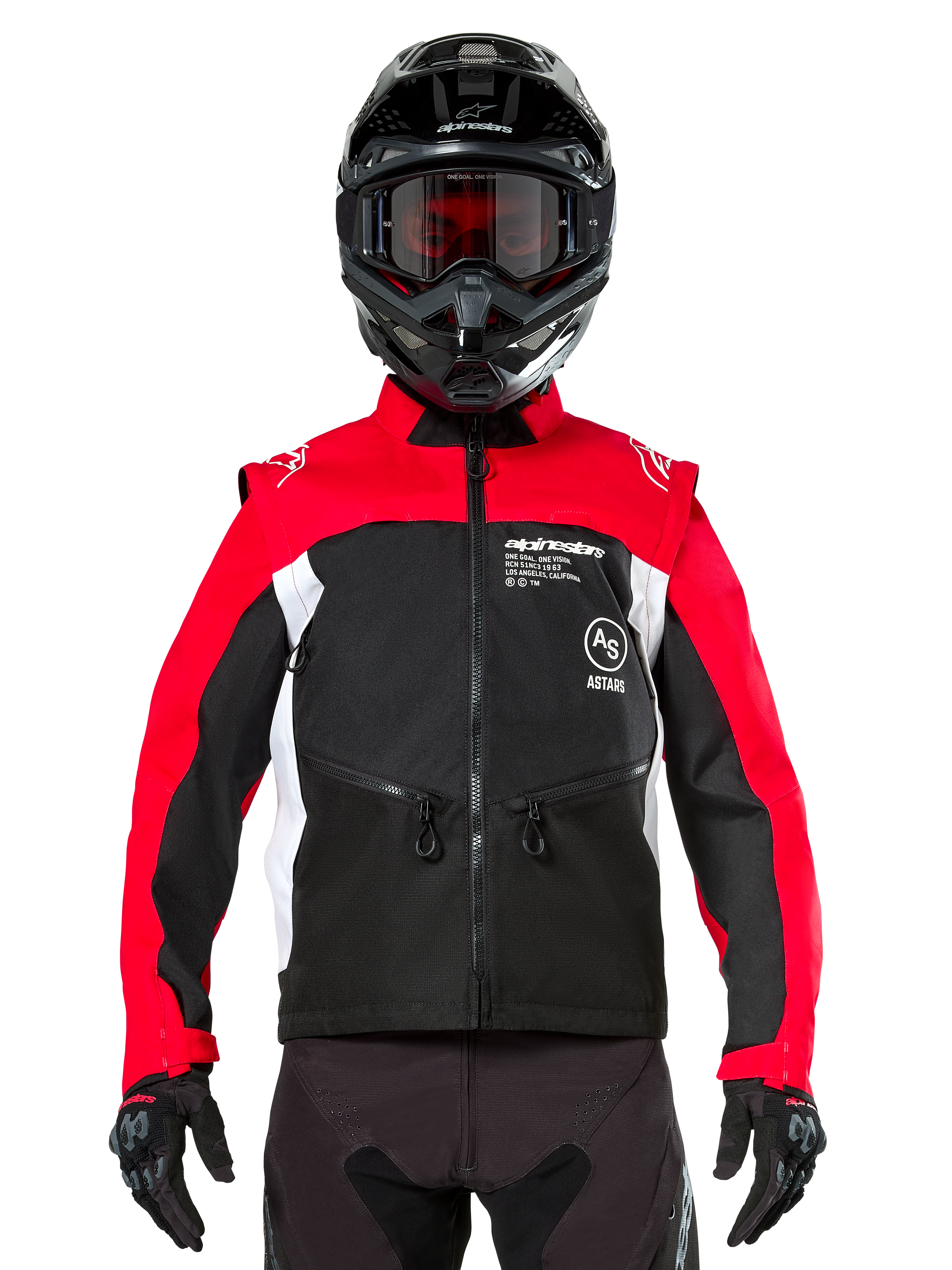 Alpinestars Pro-Dura Jacke, Offroad-Motorradjacke, Schwarz, Hellrot und Weiß, getragen von einem Fahrer mit schwarzem Motocross-Helm und Brille, strapazierfähige Ripstop-Konstruktion und weiße Seitenpanels, entwickelt für Enduro- und Trailfahrten