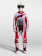 Alpinestars Techstar Maven Hose und Motocross-Set für Herren in Feuerrot und Weiß mit Lavendel-Akzenten und Stiefeln.