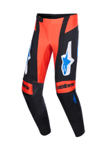 Alpinestars 2026 Techstar Knif Hose, Motocross-Hose, Orange, Schwarz und UCLA Blau, mit großen blau-weißen Alpinestars-Logos auf den Oberschenkeln, „astars“-Schriftzug auf den Knien, schwarzen Leder-Einsätzen an den Knieinnenseiten und einer schlanken, athletischen Passform für den Offroad-Rennsport.