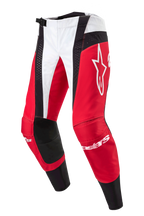 Alpinestars 2024 Techstar Ocuri Hose, Motocross-Hose, Mars-Rot, Weiß und Schwarz, mit roten und weißen Einsätzen und schwarzen perforierten Akzenten, großes weißes Astar-Logo am Oberschenkel, Alpinestars-Branding an den Schienbeinen, strapazierfähiges Design für Offroad-Rennsport