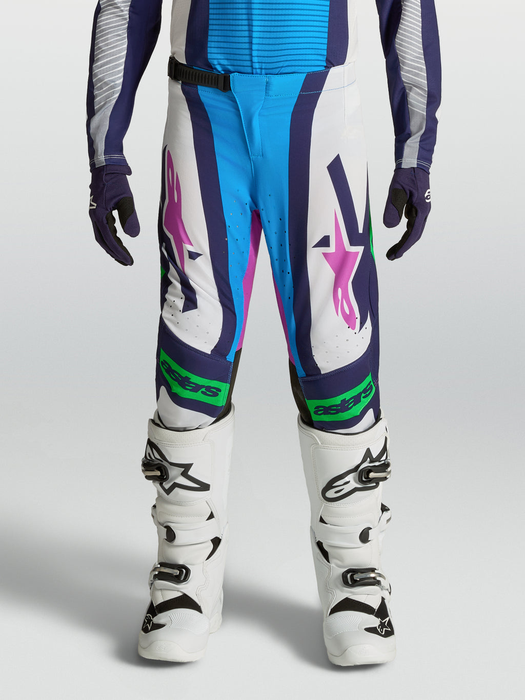 Alpinestars Jugend Supertech Maven Hose, Motocross-Hose in Blau und Weiß mit neongrünen Akzenten, athletische Performance-Passform, hochwertige MX-Ausrüstung für junge Fahrer.