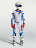 Alpinestars Supertech Vesta Trikot und Gear Set, Herren Motocross-Ausrüstung in Helllila, Blau und Kardinalrot.