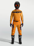 Alpinestars Racer Amber Trikot und Gear Set, Motocross-Rennsport, Herren, Orange und Dunkelblau, passende Hose und Stiefel.