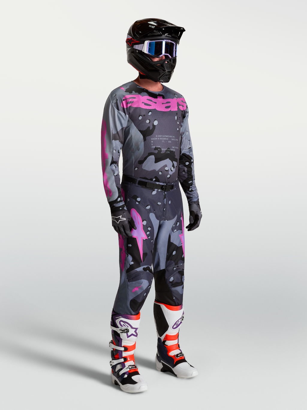 Alpinestars Racer Lone Motocross-Set für Herren, Grau Camo und Lila, bestehend aus Trikot und Hose.