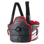 Alpinestars AK-1 Kart Körperschutz, Kart-Oberkörperschutz, Schwarz, Weiß und Rot, mit Schnellschnürsystem-Drehverschluss, Rippenpaneelen mit Carbonfaser-Textur und rotem Astars-Logo, professionelle FIA-homologierte Schutzausrüstung