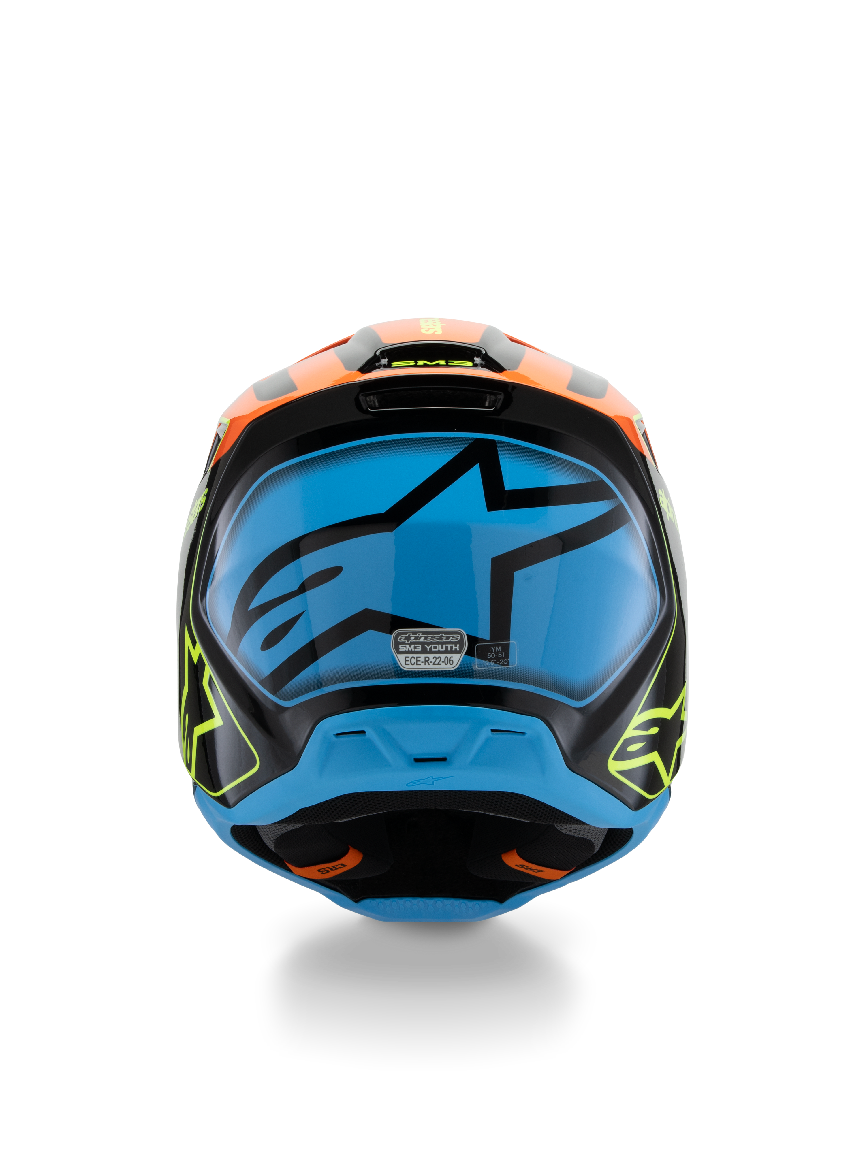 Alpinestars S-M3 Youth Fray Helm, Motocross-Helm, Schwarz mit orangen und leuchtgelben Akzenten und einer großen blauen Grafik auf der Rückseite, Rückansicht mit Belüftungsöffnungen und ECE 22.06-Zertifizierungsetikett, entwickelt für Offroad-Performance von Jugendlichen.
