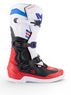 Alpinestars Tech 3 Stiefel, weiße und leuchtend rote Motocrossstiefel mit dunkelblauen Akzenten, schwarzem TPU-Schutz und Dreischnallenverschluss, Seitenansicht