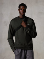 Alpinestars Essentials Ageless Crew, crewneck sweatshirt, Off Black, featuring a small white Alpinestars logo on the chest, ribbed collar and hem, casual lifestyle streetwear