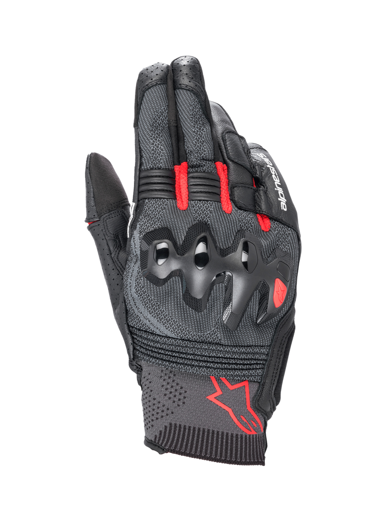 Alpinestars Morph Sport Handschuhe, Motorrad-Rennsport- und Sporthandschuhe, Schwarz und Bright Red, mit MorphTech Weave™-Oberhand und überinjiziertem Knöchelschutz, kurzes Stulpendesign mit rotem Alpinestars-Logo.