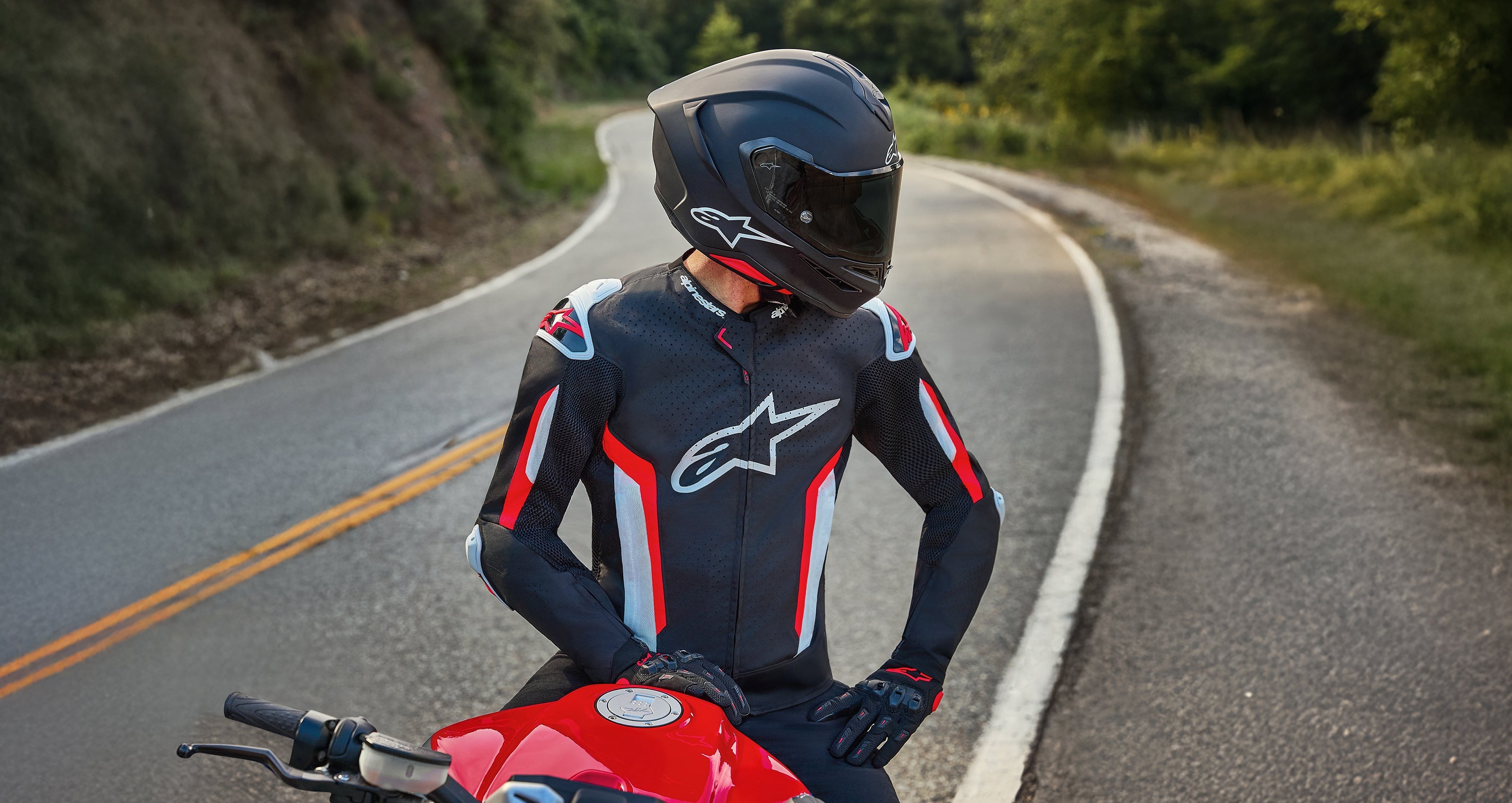 T-GP Air Jacket - Motorcycle Textile Jacket | Alpinestars®